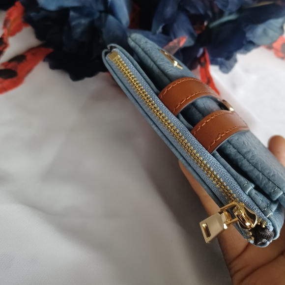 Textured Blue and Brown Mini Wallet - Picture 12 of 14